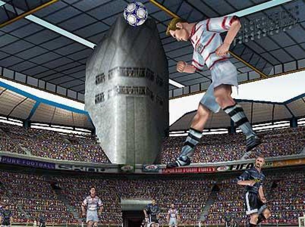 Screenshot ze hry FIFA 2000 - Recenze-her.cz