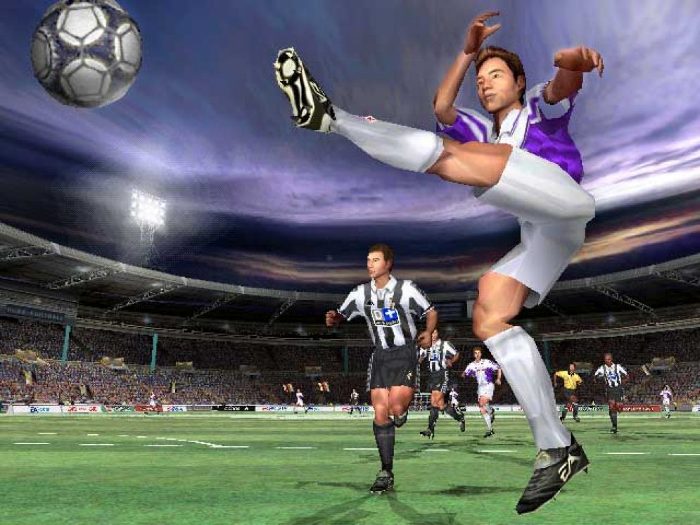 Screenshot ze hry FIFA 2001 - Recenze-her.cz