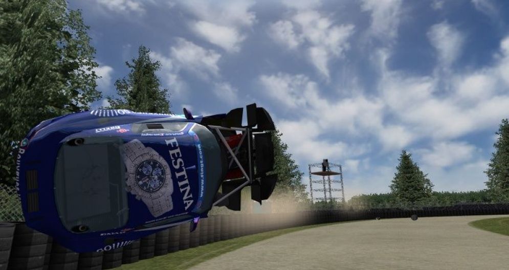 Screenshot ze hry GTR: The Ultimate Racing Game - Recenze-her.cz