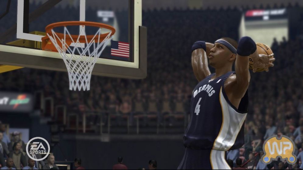 Screenshot ze hry NBA Live 07 - Recenze-her.cz