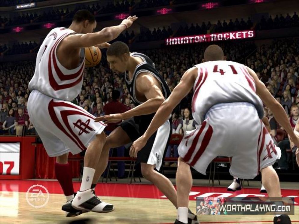 Screenshot ze hry NBA Live 07 - Recenze-her.cz